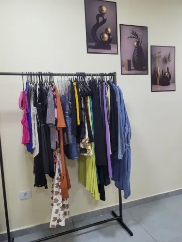 Lote de roupas novas dá Renner