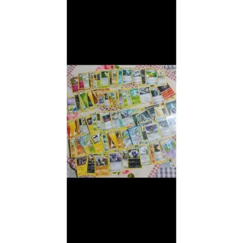 Lote mais de 200 cartas de Pokémon TCG