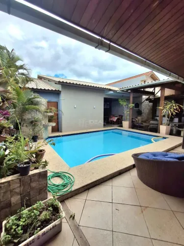 Casa em Grussaí/ Balneário Cris - São João da Barra