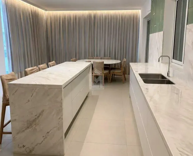 Livia Machado aluga apartamento de 3 quartos na Praia da Costa | Vila Velha/ES
