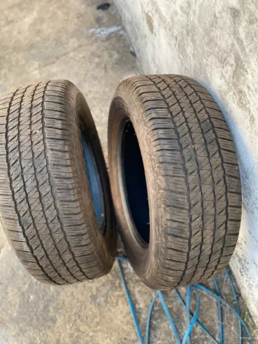 PNEU 255/60 ARO 18 BRIDGESTONE ESTADO EXCELENTE