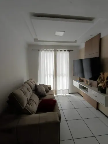 Apartamento com móveis projetados a venda em Messejana | Buena Vista