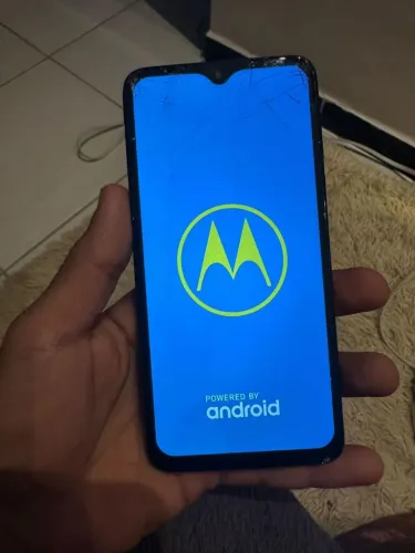 Moto G8 play