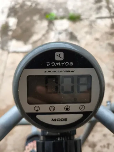 Elíptico VE120 - Ótimo estado - Ideal para exercícios em casa