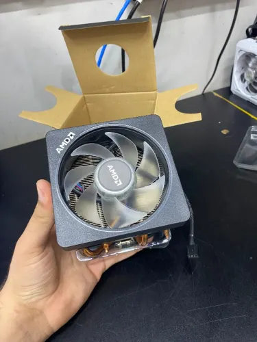 Cooler AMD wraith prism