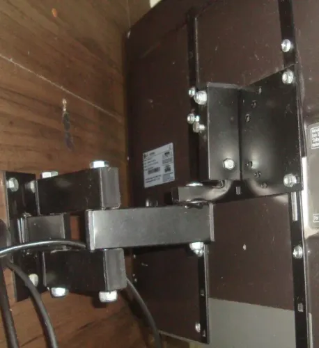 Suporte para TV Tri articulado