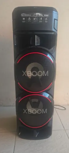 SOM torre LG XBOOm