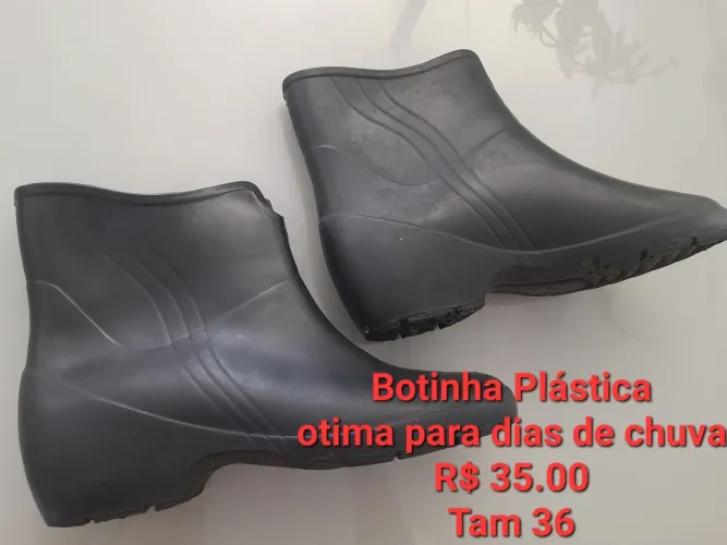 Botinha Plástico- N36