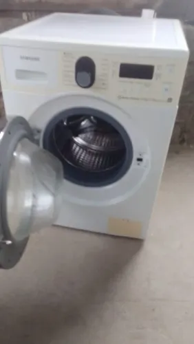 Máquina lava e seca 