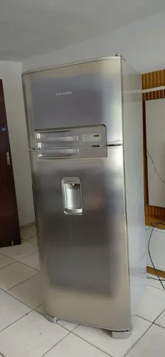 Geladeira Electrolux inox frost free posso entregar