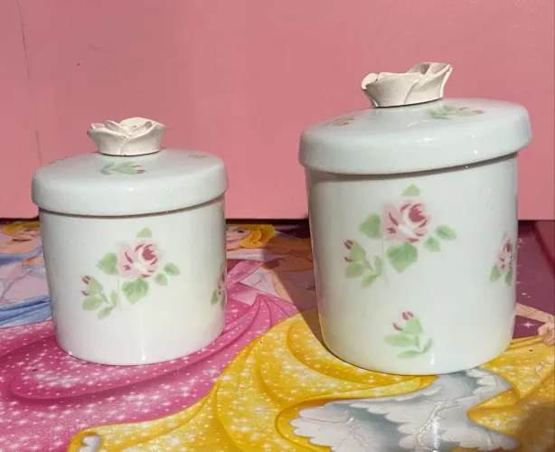 Kit de higiene porcelana decorado com rosas