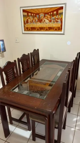Mesa de jantar em madeira Tatajuba + 6 cadeiras