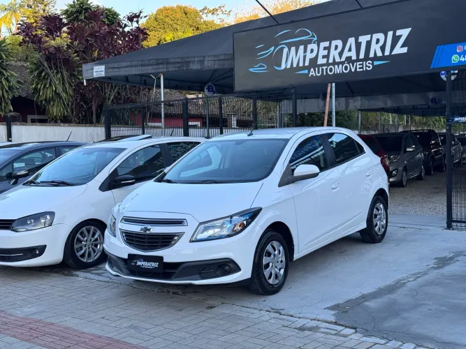 Chevrolet Onix Hatch LT 1.0 8V Flex Power Mec. 4P 2013