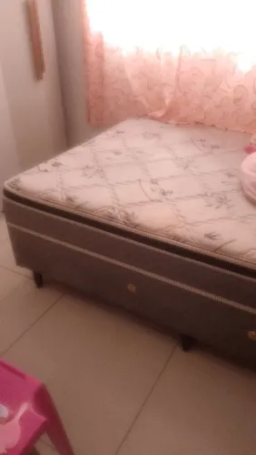 Vendo cama de casal 330
