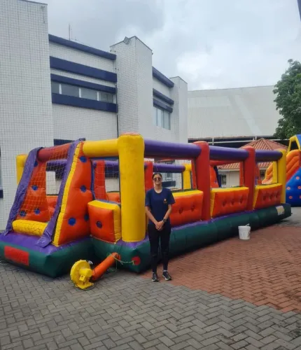 Vendo Brinquedo  -  " FUTEBOL DE SABÃO "