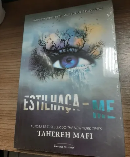 Livro lacrado Estilhaça Me