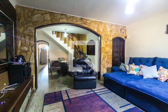 Casa à Venda - Vila Carmosina, 2 Quartos, 300 m2