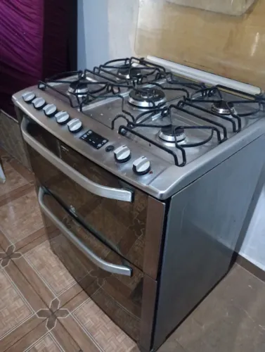 Fogão 2 fornos com grill Electrolux 