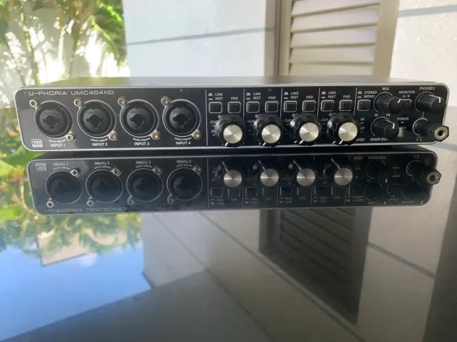 Interface de áudio Behringer U-Phoria UMC404Hd