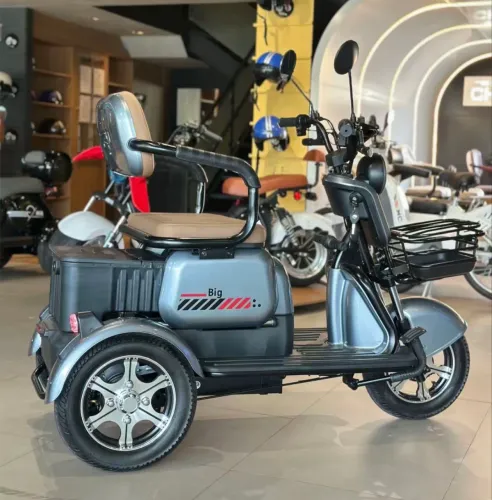 Triciclo elétrico Big Tri