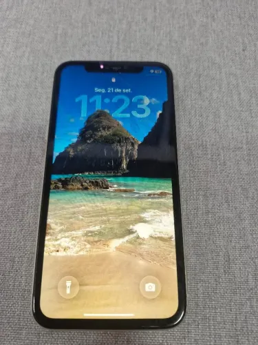Vendo IPhone 11 branco