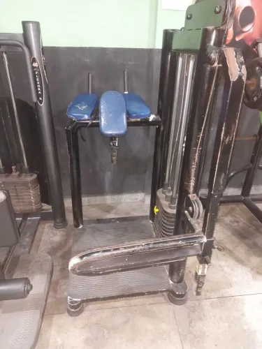 Vendo máquina de glúteo 