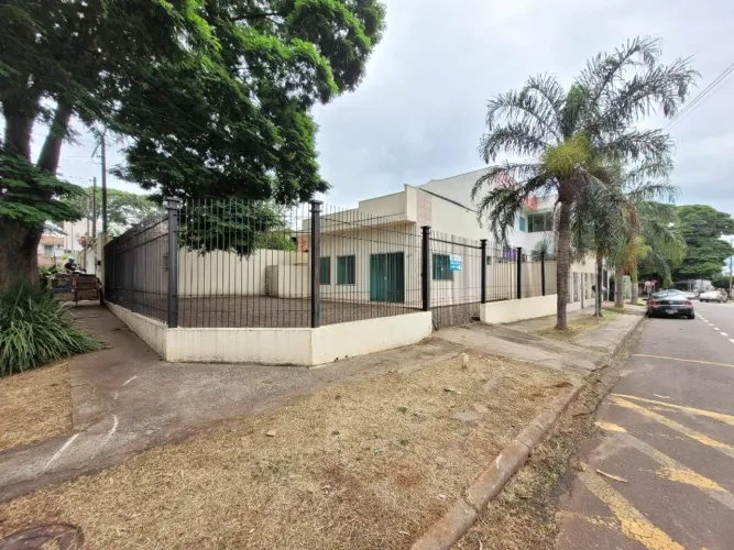 Salão para alugar em Maringá, Jardim Mandacaru, com 60 m²