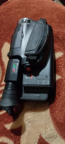 Filmadora JVC modelo GR-AX700U formato de gravação VHS C fabricação japonesa 1995