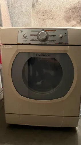 Secadora de roupas Brastemp 