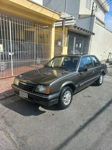 Chevrolet Monza Classic SE 2.0 /mpfi E EFI 2P E 4P 1989
