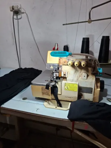 Máquina funcionando perfeitamente para vender com urgência. Valor negociável