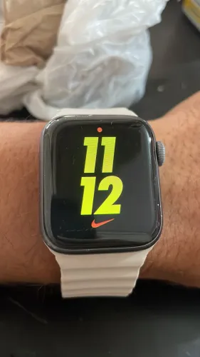 AppleWatch Series 4 Nike 