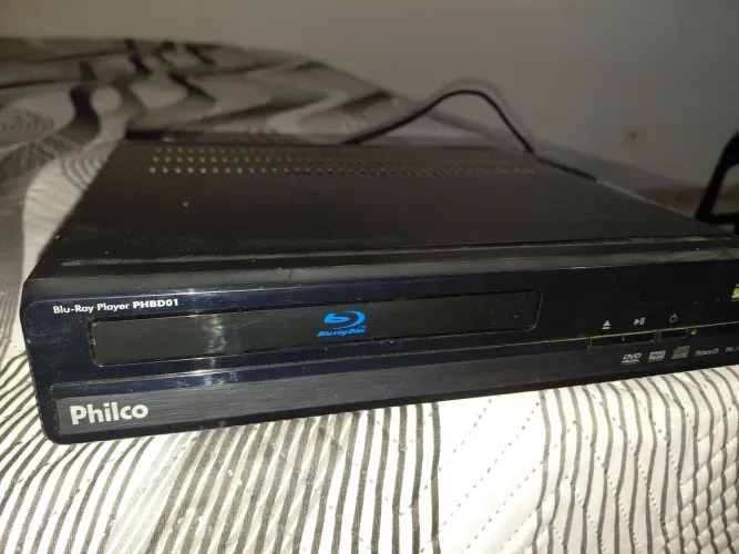 Aparelho DVD player + 210 DVDs originais
