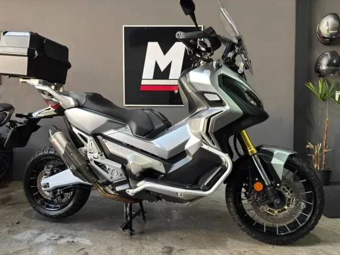 HONDA X-ADV 2017 20.000km - Baixa km - Revisada - Com acessórios