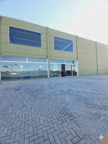 Galpão NOVO com 268,48m² em Saanta Catarina
