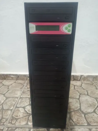 Torre duplicadora de CD e DVD