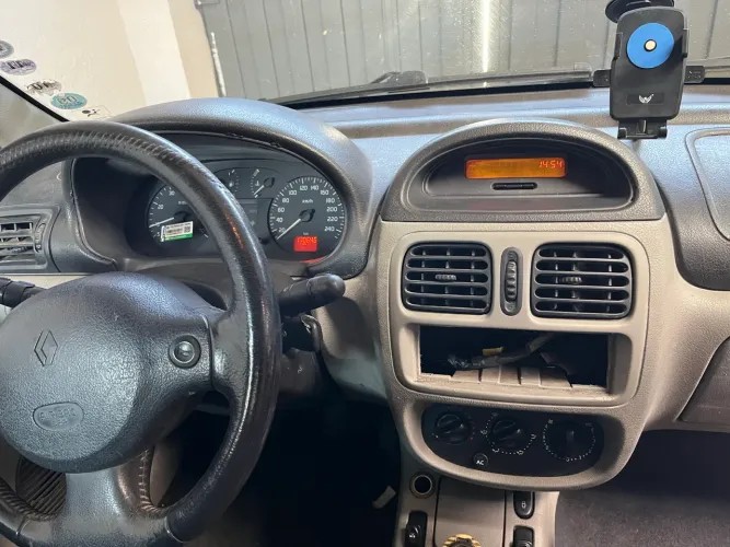 Renault Clio RT/ Privil. 1.0/1.0 Hi-power 16V 5P 2004