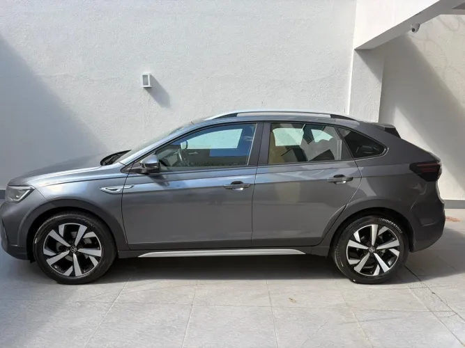 Volkswagen Nivus Highline 1.0 200 TSI Flex AUT 2021