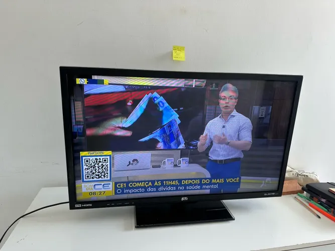 TV LED Semp Toshiba STI 32 polegadas - sem controle