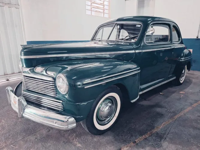 Ford Galaxie 500 4.8 V8 Manual 1950