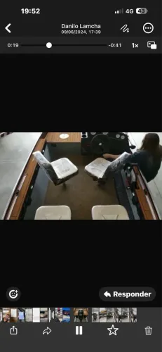 Lancha de pesca ( barco )