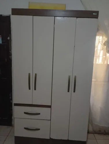 Guarda roupa