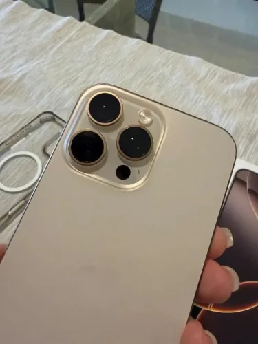 iPhone 16 Pro Max 256gb (Chip Físico) Nacional
