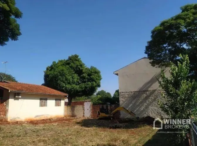 Terreno à venda, 153 m² por R$ 200.000,00 - Vila Morangueira - Maringá/PR