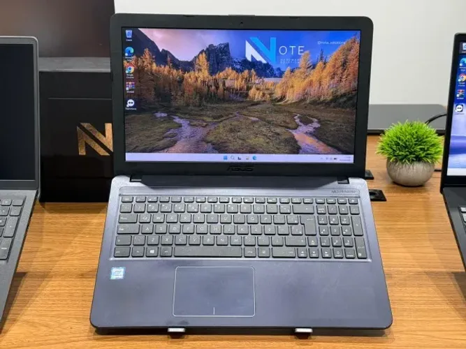 Notebook Asus Vivobook i5 SSD 256GB 15.6" - Garantia e NF
