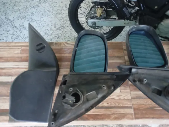 Retrovisor eletrico Corsa/Montana