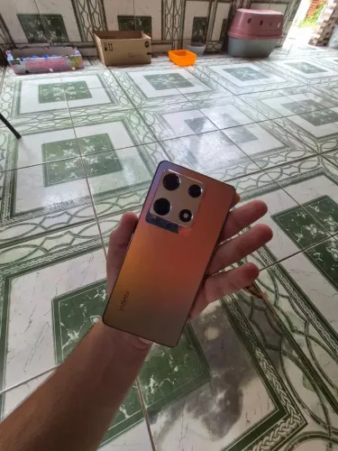Vende celular infinix 30 pro