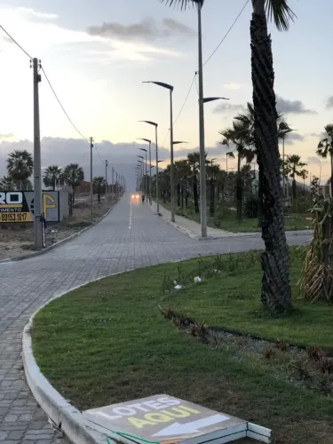 Lote Grande De 200M2, Com Construção, 2 Casas, No Loteamento Mãe Rainha, Pac 3 . apareça