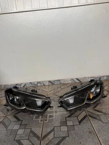 PAR DE FAROL VW POLO COM LED