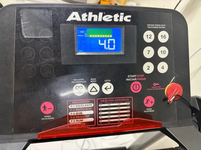 Esteira Athletic Racer